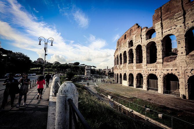 Ancient Rome Guided Tour: Colosseum, Forum and Palatine & Pick Up - Price and value: what $98.86 buys you in real life
