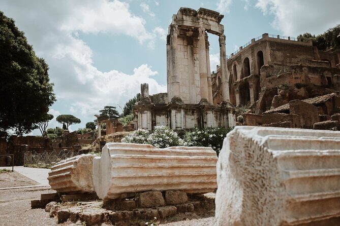 Ancient Rome Tour and Colosseum with Gladiator’s Gate (SHARED) - Palatine Hill for the Founding Story and the Views