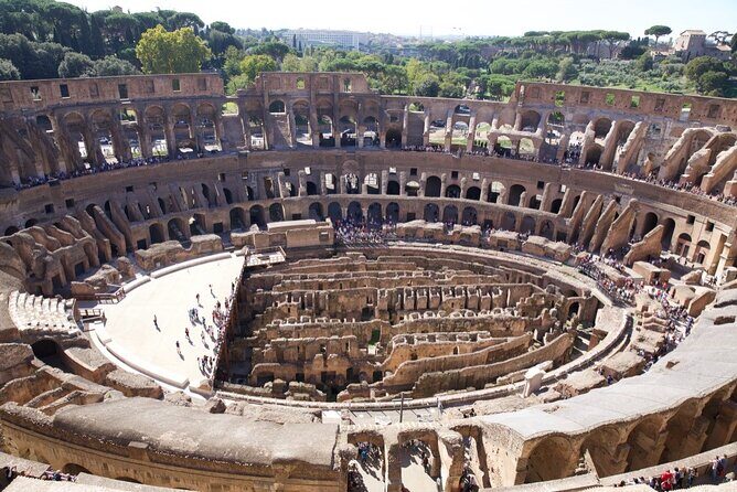 Colosseum, Roman Forum and Palatine Hill Exclusive Private Tour - Palatine Hill: where imperial Rome started looking like a home