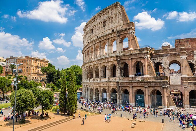 Colosseum Tour with Palatine Hill and Roman Forum - What to bring and how to stay comfortable