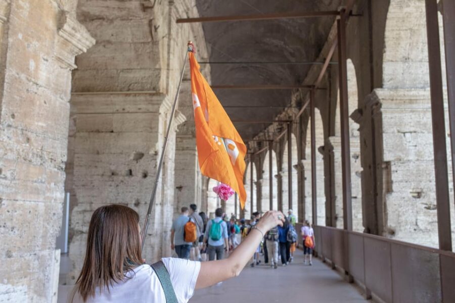 Colosseum with Arena, Roman Forum, and Palatine Hill tour - Key things you’ll notice right away