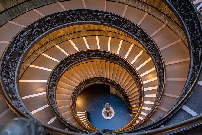 Essential of Rome in 1 Day: Vatican Musems & Colosseum - Vatican Museums essentials: Egyptian rooms and bronzes that change the tone