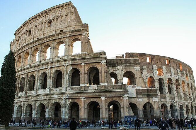 Guided Tour of the Colosseum with Access to the Arena, Roman Forum and Palatine Hill - Guide Style: Fast Moves, Photo Chances, and Staying Together