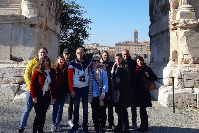 Private Colosseum Tour with Roman Forum & Palatine Hill - Entering the Colosseum: the guided 90 minutes that set the tone
