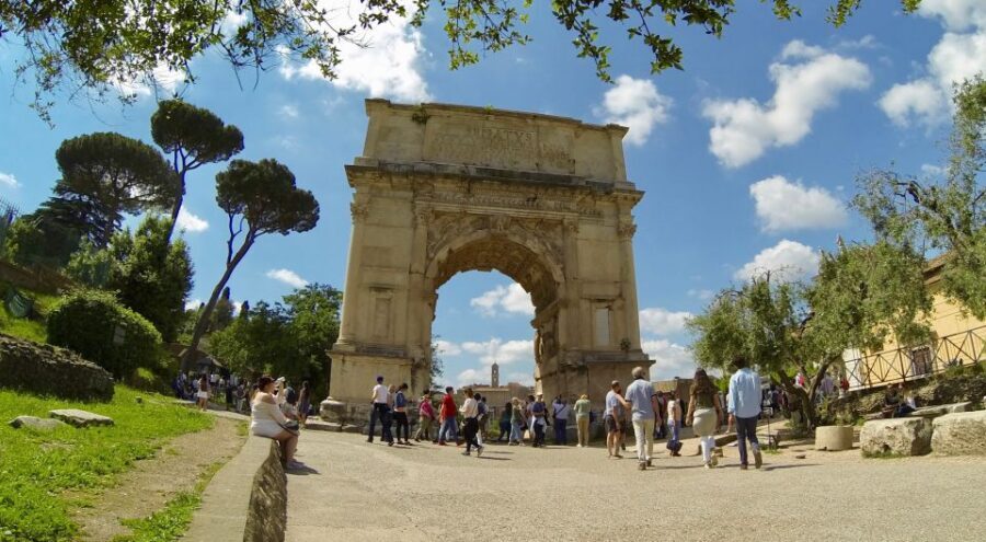 Rome: Colosseum Express Guided Tour with Arena Access Option - Logistics that can make or break your day