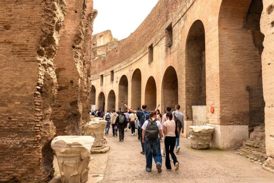 Rome: Colosseum, Forum, and Palatine Tour - Pacing and group size: what makes 3 hours feel manageable