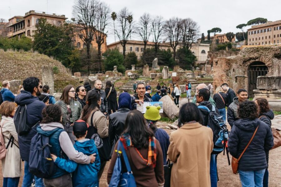 Rome: Colosseum, Palatine Hill & Roman Forum Guided Tour - What the route feels like in 2.5–3 hours