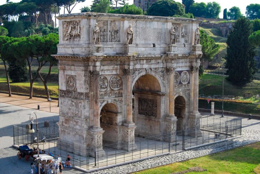 Rome: Colosseum Tour with Gladiator's Arena Option and Forum - Who should book this tour